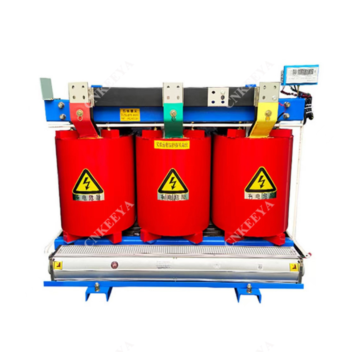 Kuivatyyppinen muuntaja